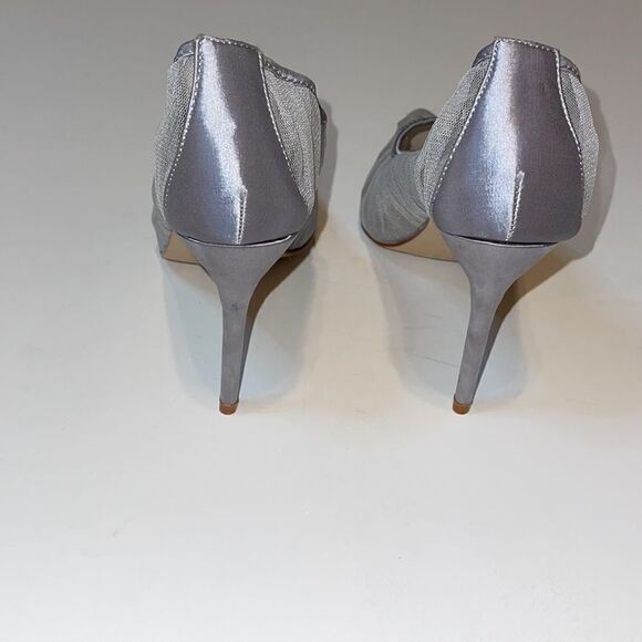 WOMENS CAPE ROBBIN SILVER HEELS SIZE 11 - Picture 3 of 4